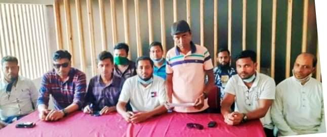 সদ্য ঘোষিত সদর দক্ষিণ উপজেলা স্বেচ্ছাসেবক দলের ৩ যুগ্ম আহ্বায়কসহ ১৬ জনের পদত্যাগ