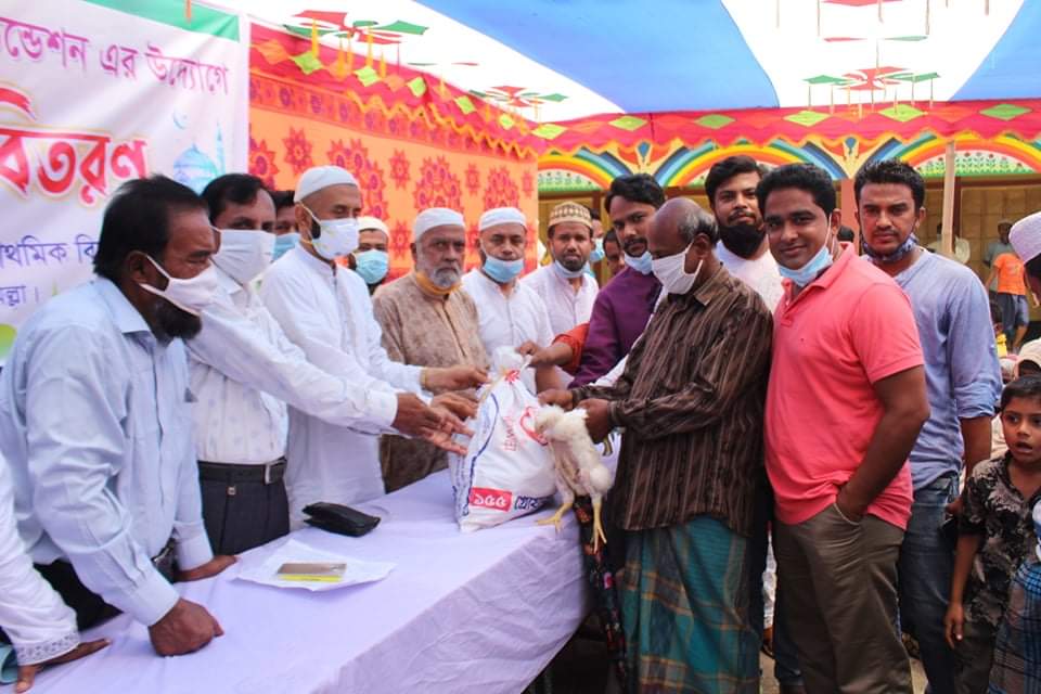 লালমাইয়ে রেমিটেন্স যোদ্ধা ফাউন্ডেশনের উদ্যােগে ঈদ উপহার বিতরন