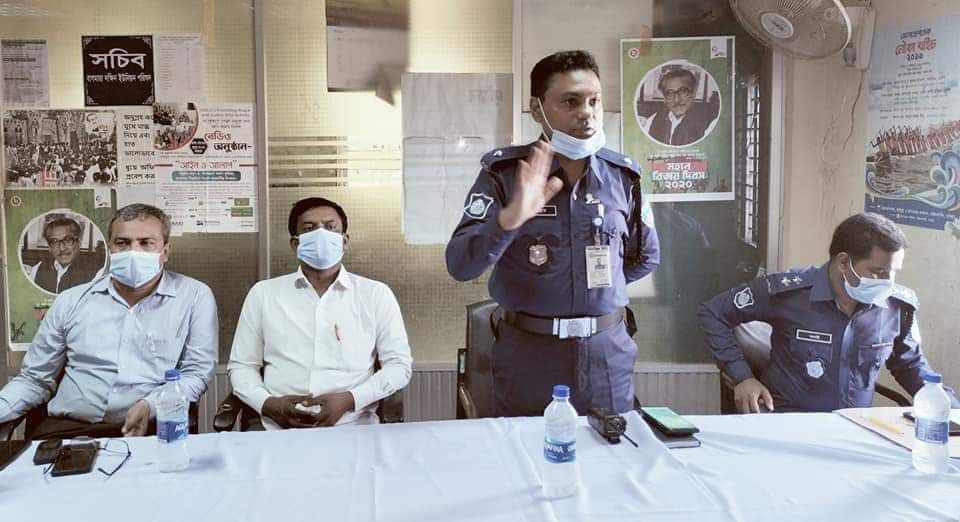 লালমাইয়ে সিএনজি অটোরিক্সা চালকদের সাথে মতবিনিময়