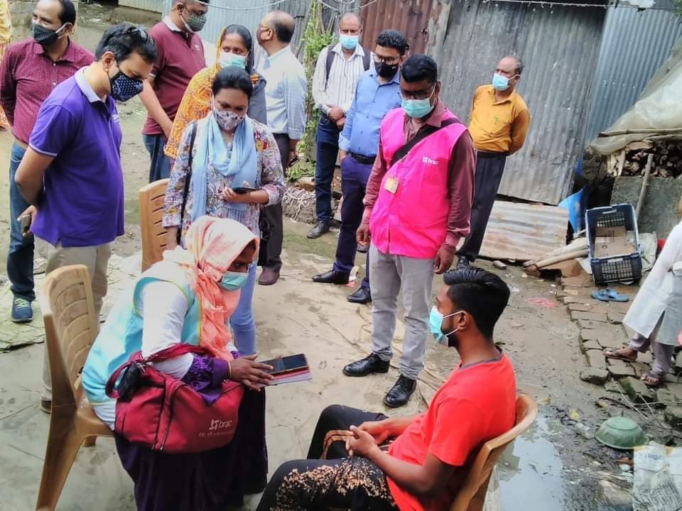 বুড়িচং উপজেলায় ব্র্যাকের আয়োজনে সামাজিক দূর্গ প্রকল্প এলাকার কার্যক্রম পরিদর্শন
