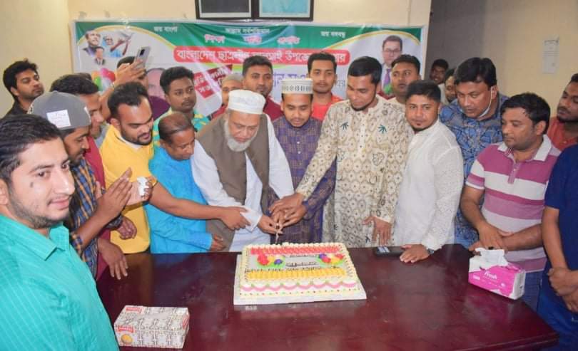 বর্ণাঢ্য আয়োজনে লালমাই উপজেলা ছাত্রলীগ সভাপতি শাহ্ পরান সওদাগরের জন্মদিন পালিত