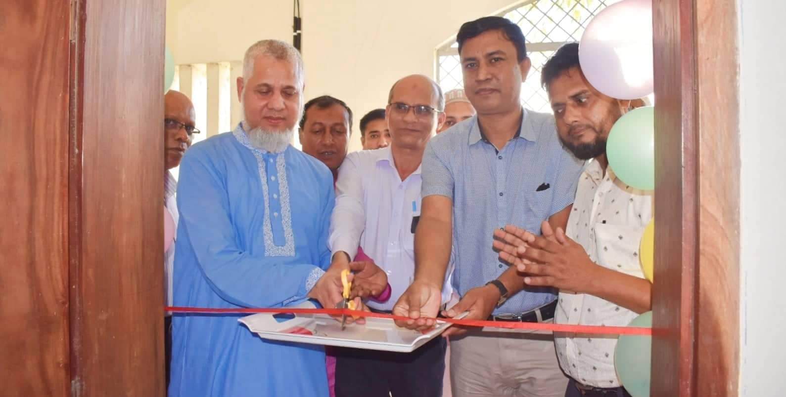 হরিশ্চর ইউনিয়ন হাইস্কুল এন্ড কলেজে সততা স্টোর চালু