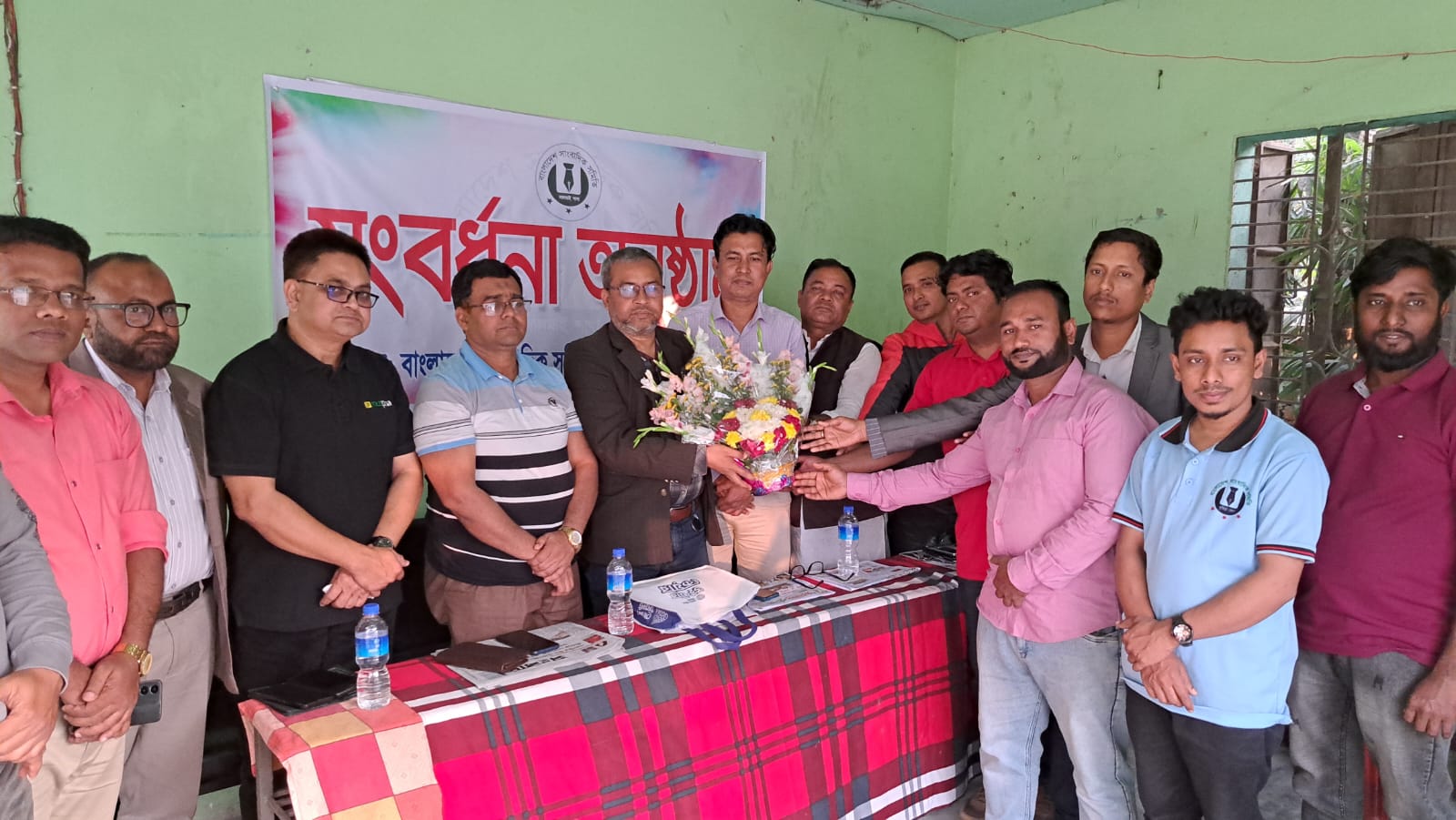 লালমাই প্রেসক্লাবের নতুন কমিটিকে সংবর্ধনা
