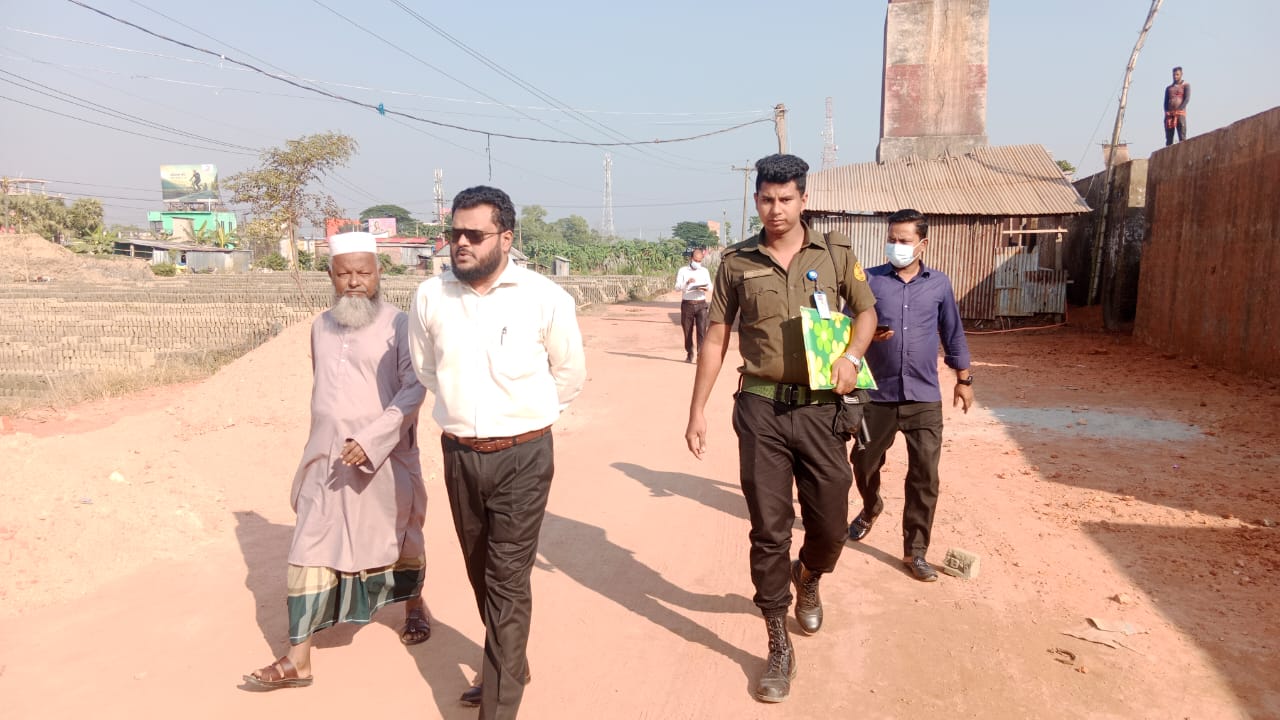 ইউএনওকে ঘুষ দিতে ব্যর্থ হয় অবৈধ ইটভাটার মালিক